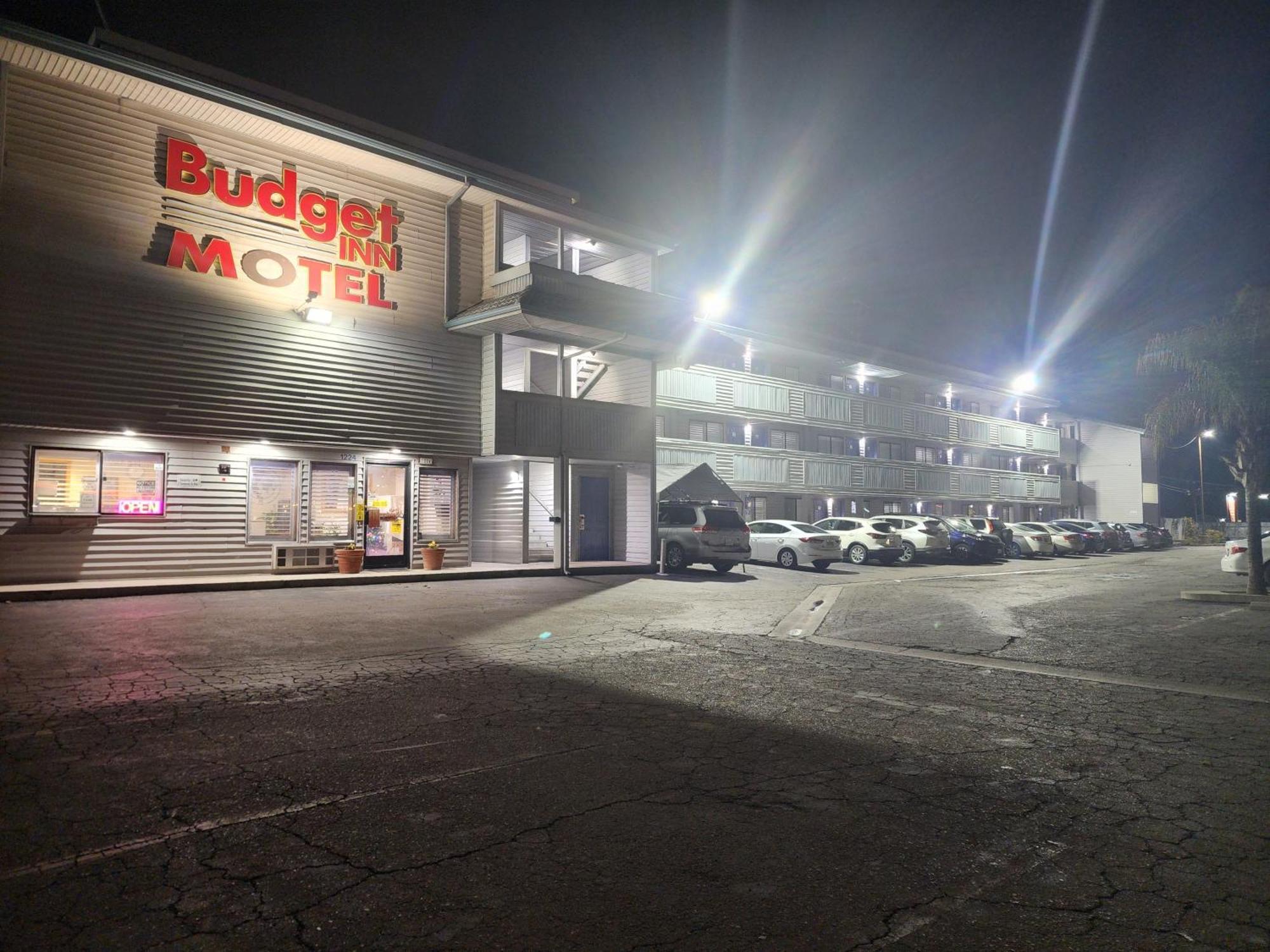 Budget Inn Corcoran Bagian luar foto