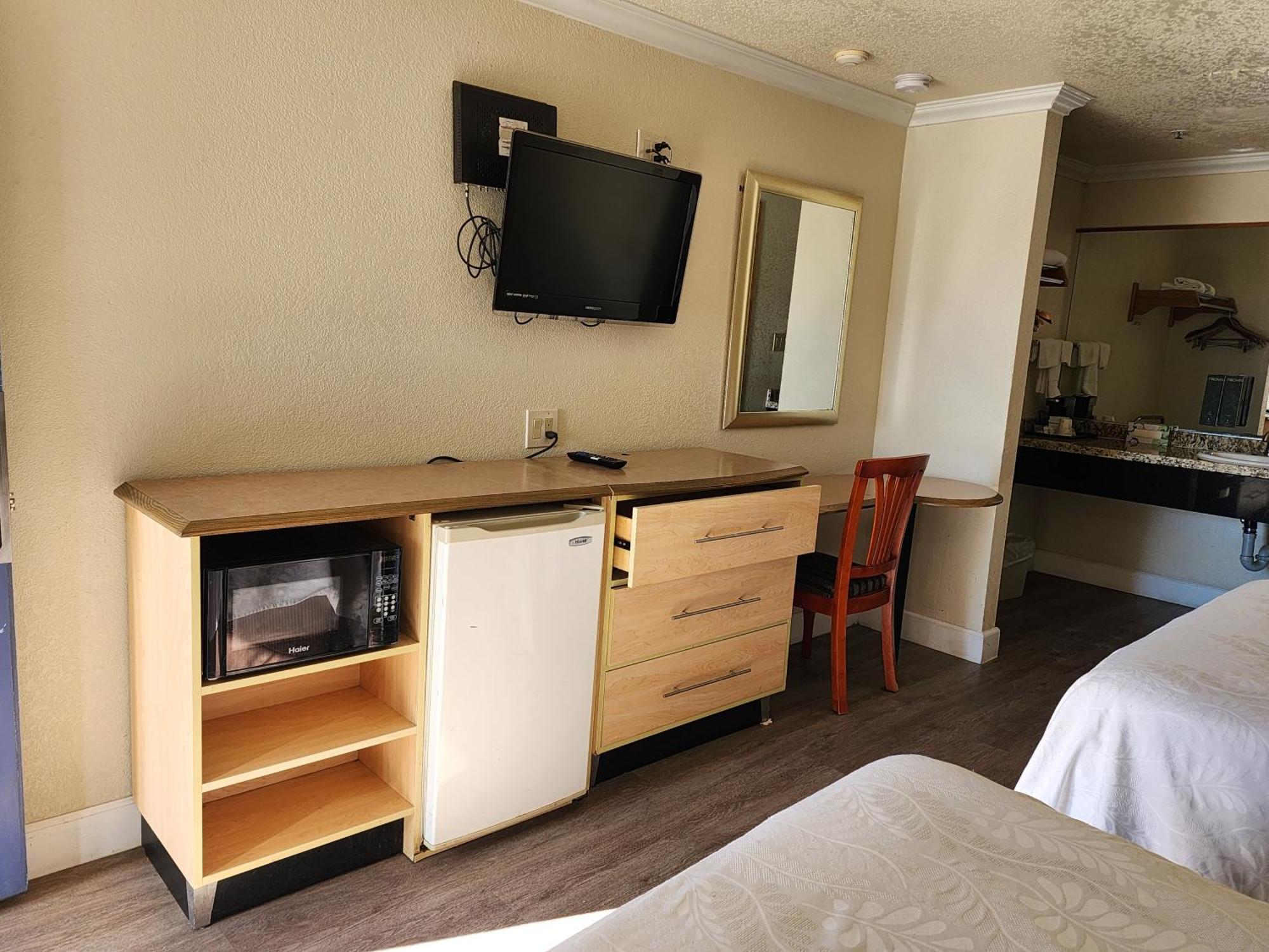 Budget Inn Corcoran Bagian luar foto
