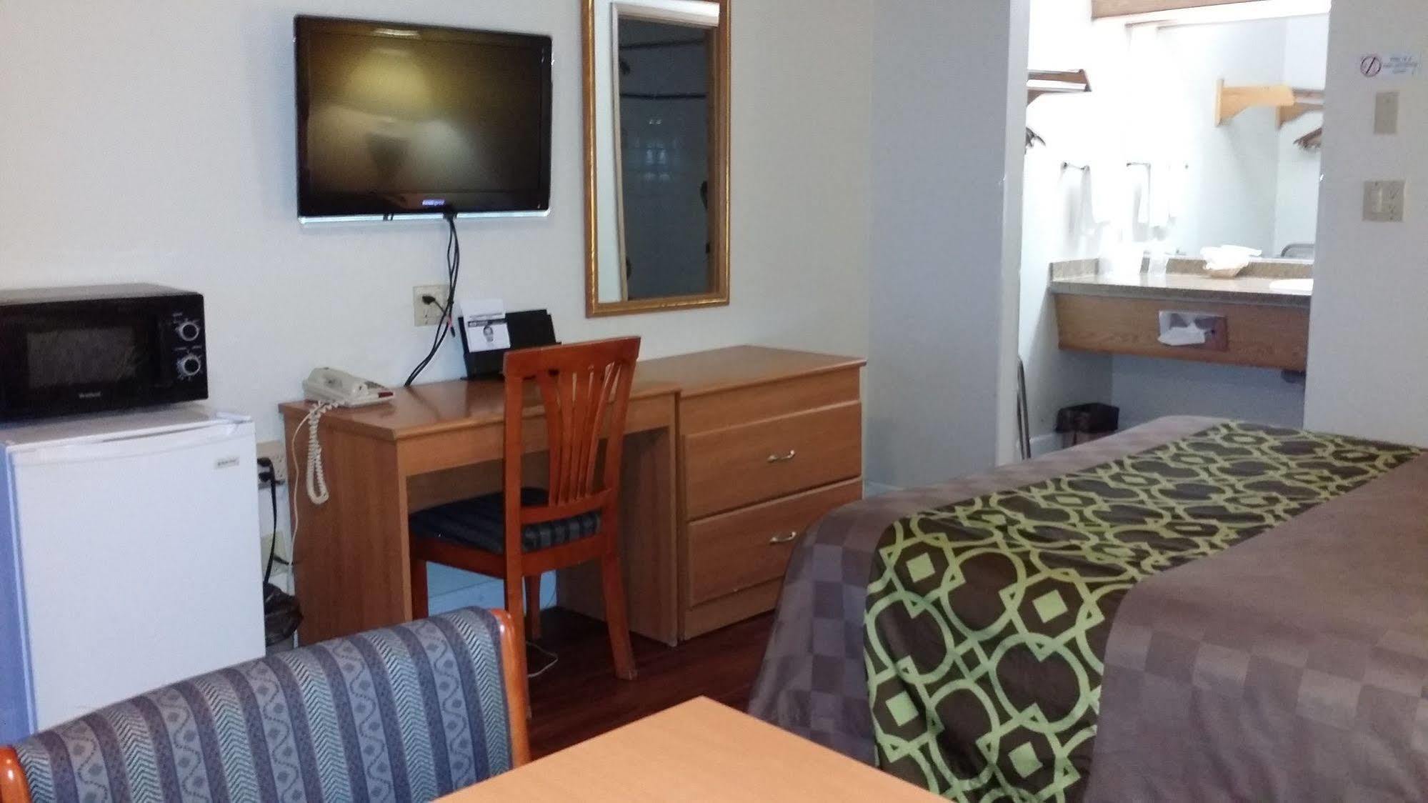 Budget Inn Corcoran Bagian luar foto